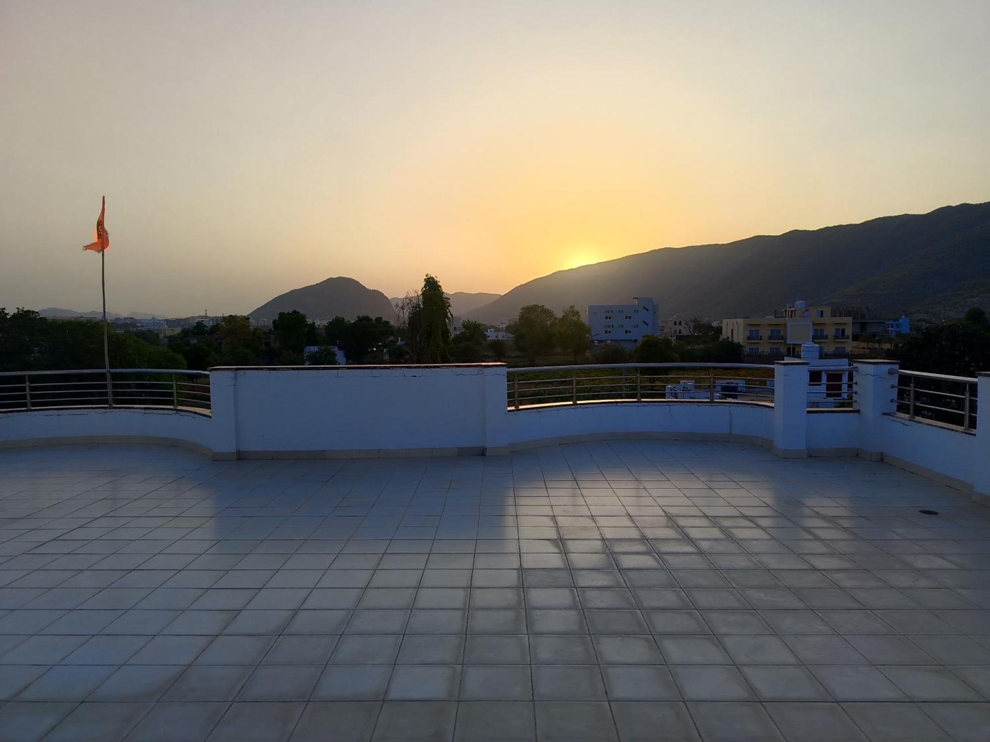 Hotel Divine Palace Pushkar Eksteriør billede